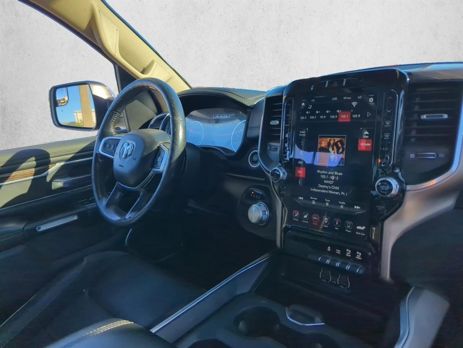 2020 RAM 1500 Laramie 4x2 Crew Cab 5'7" Box