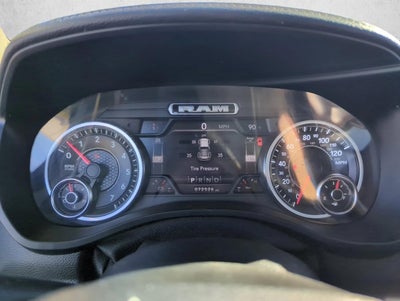 2020 RAM 1500 Laramie 4x2 Crew Cab 5'7" Box