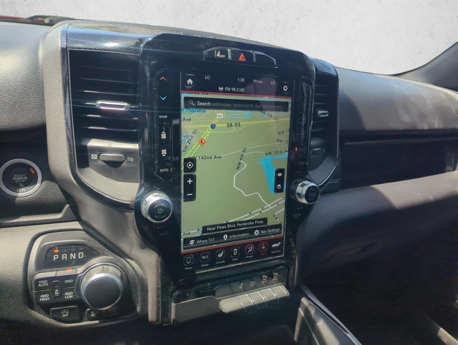 2021 RAM 1500 Big Horn 4x4 Crew Cab 5'7" Box