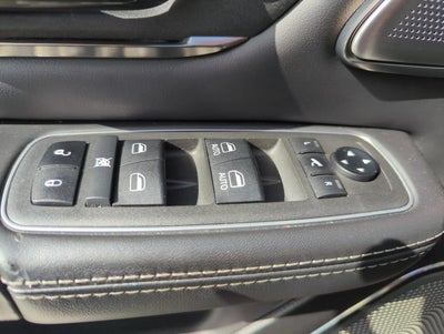 2021 RAM 1500 Limited 4x4 Crew Cab 5'7" Box