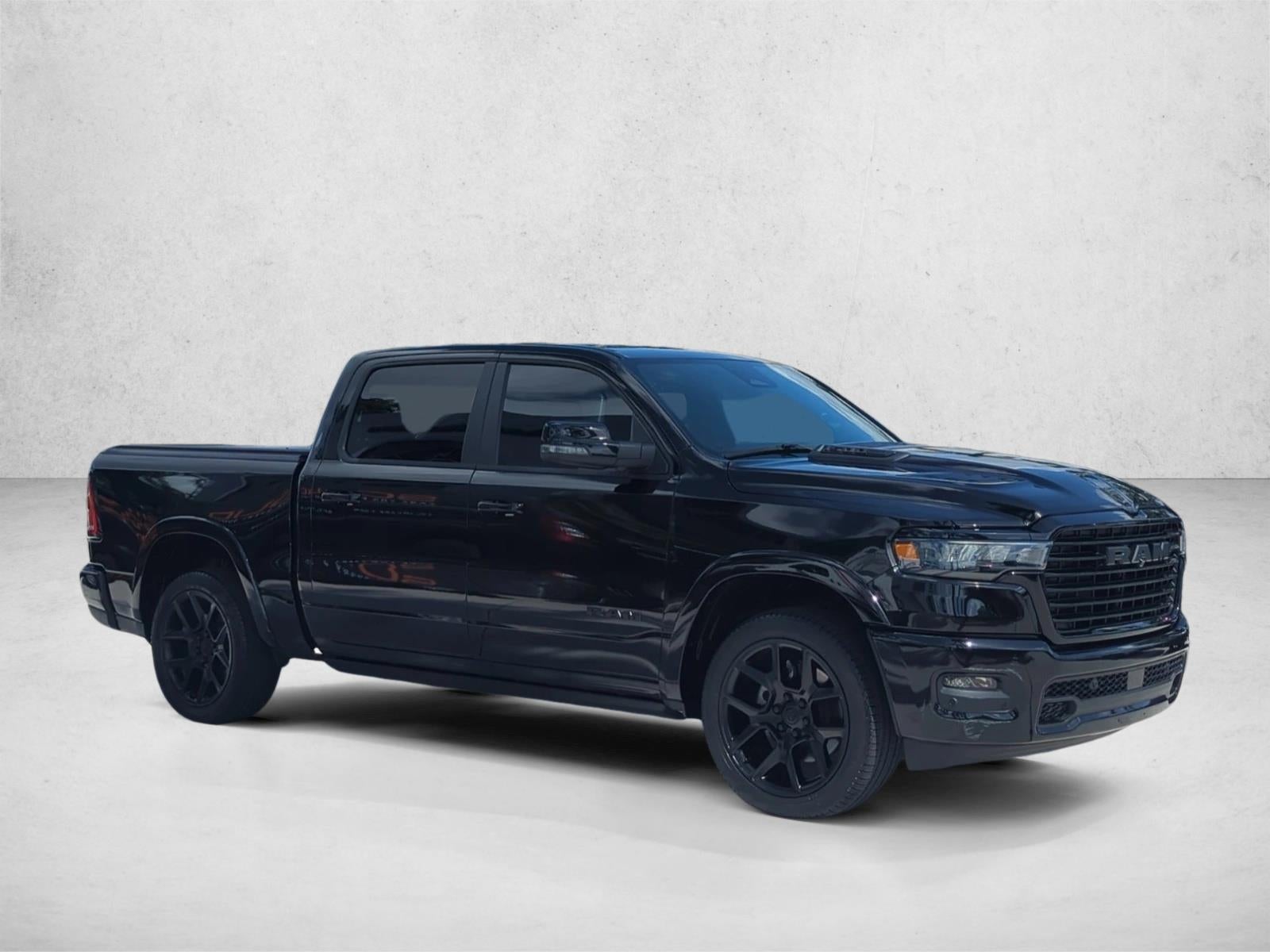 2025 RAM 1500 Laramie 4x4 Crew Cab 5'7" Box