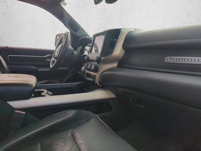 2019 RAM 1500 Laramie 4x4 Crew Cab 5'7" Box