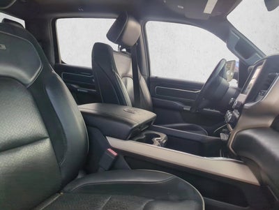 2019 RAM 1500 Laramie 4x4 Crew Cab 5'7" Box