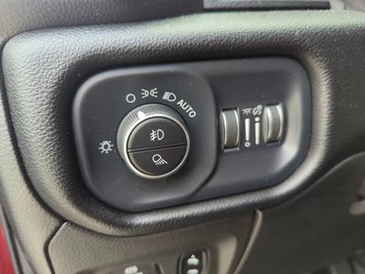 2019 RAM 1500 Laramie 4x4 Crew Cab 5'7" Box