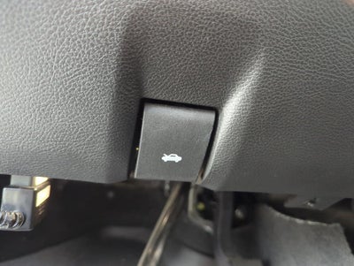 2019 RAM 1500 Laramie 4x4 Crew Cab 5'7" Box