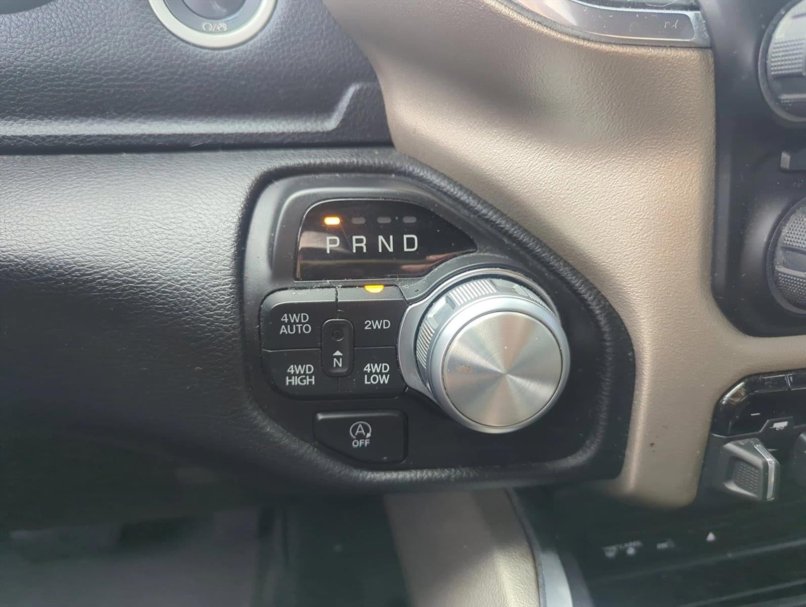 2019 RAM 1500 Laramie 4x4 Crew Cab 5'7" Box