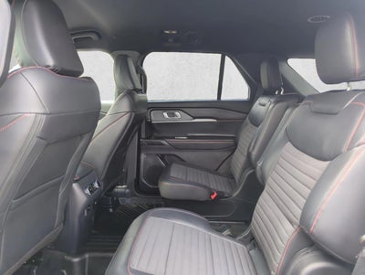 2025 Ford Explorer ST-Line RWD