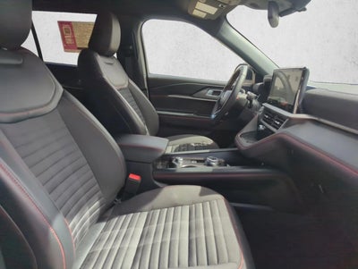 2025 Ford Explorer ST-Line RWD