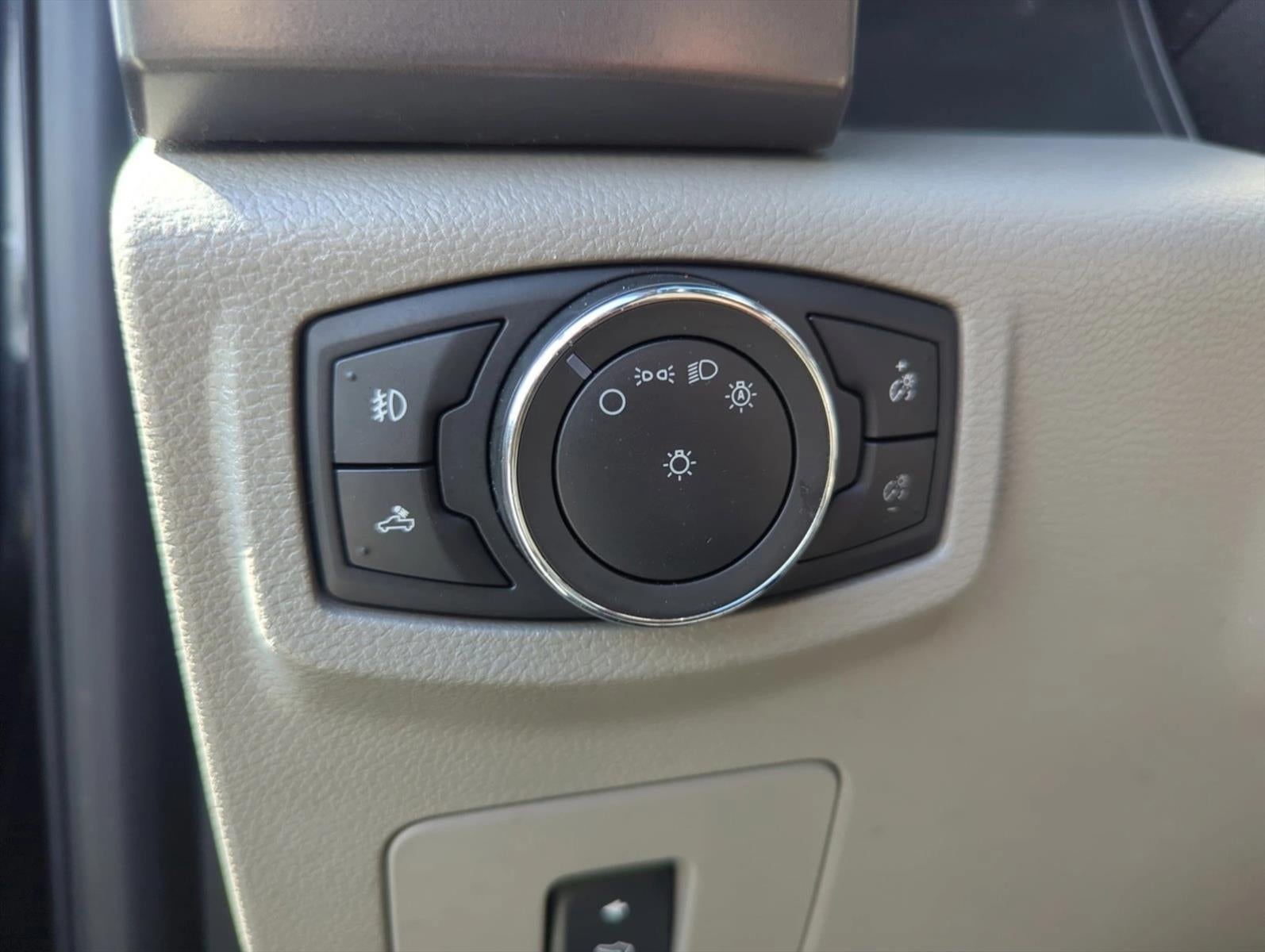 2017 Ford F-150 XLT 2WD SuperCrew 5.5' Box