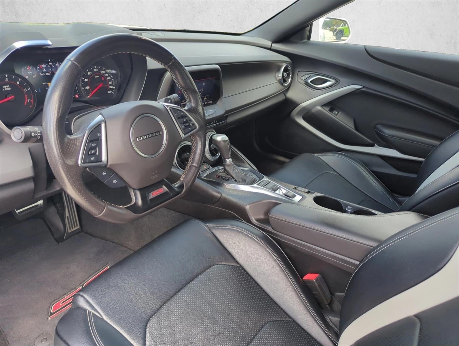 2022 Chevrolet Camaro 2dr Convertible 1SS