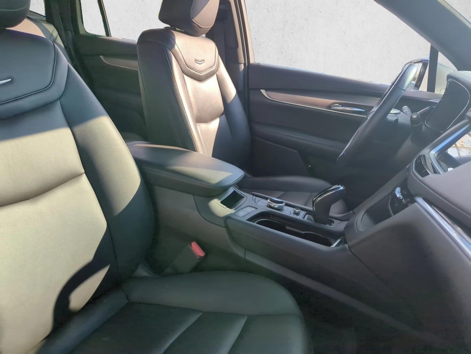 2023 Cadillac XT6 FWD 4dr Luxury