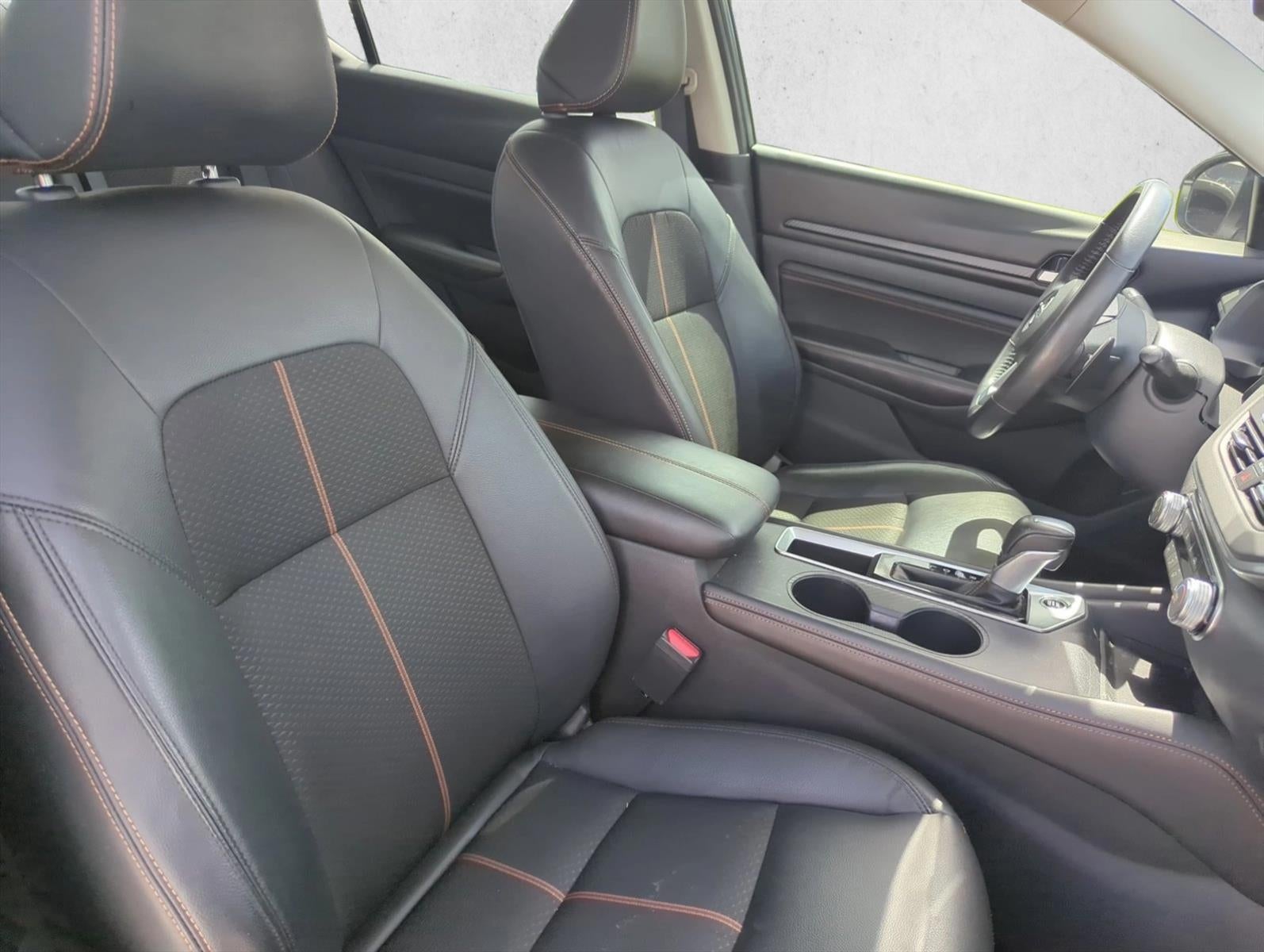 2022 Nissan Altima 2.5 SR Sedan