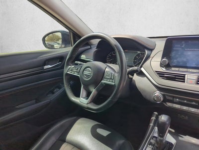 2022 Nissan Altima 2.5 SR Sedan