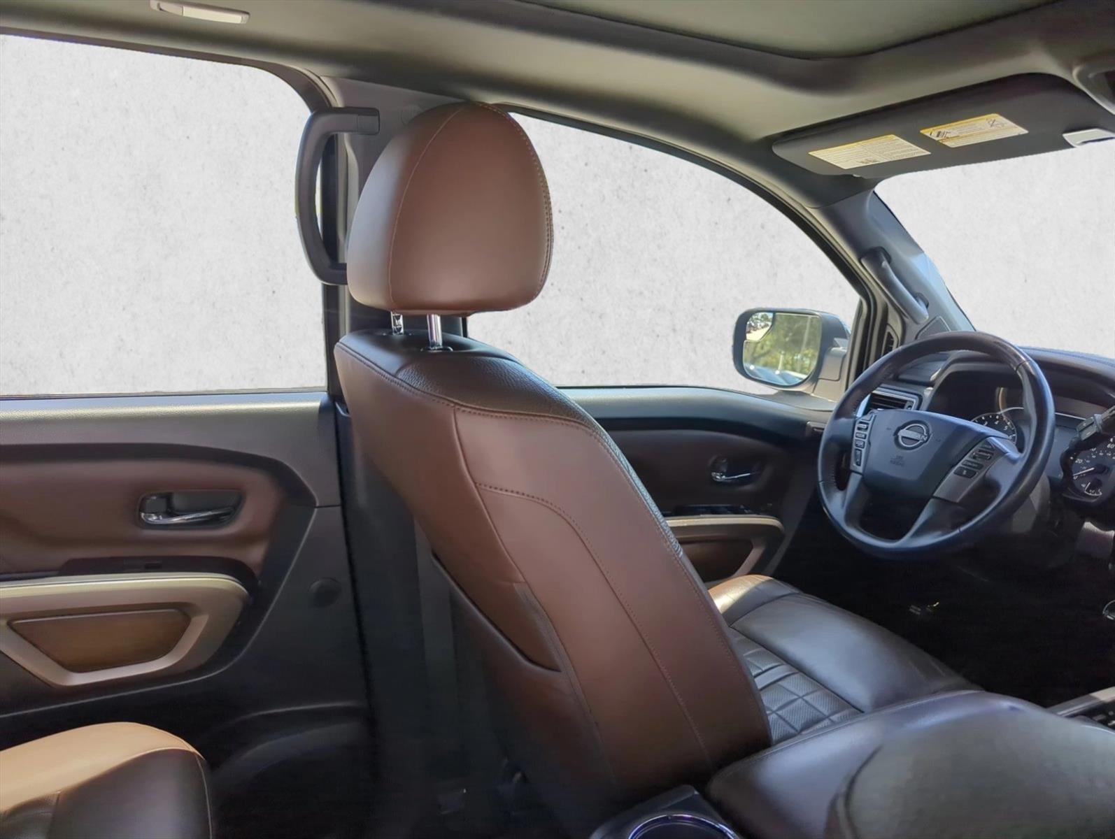 2023 Nissan Titan 4x4 Crew Cab Platinum Reserve