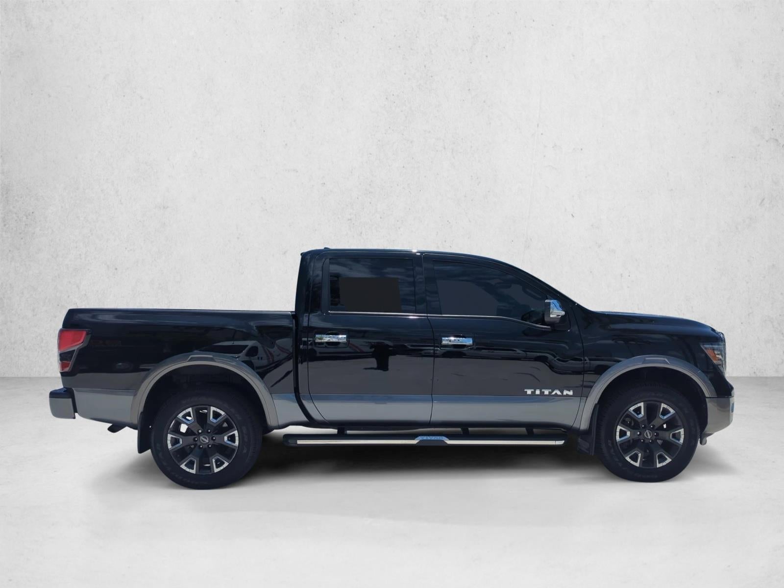 2023 Nissan Titan 4x4 Crew Cab Platinum Reserve