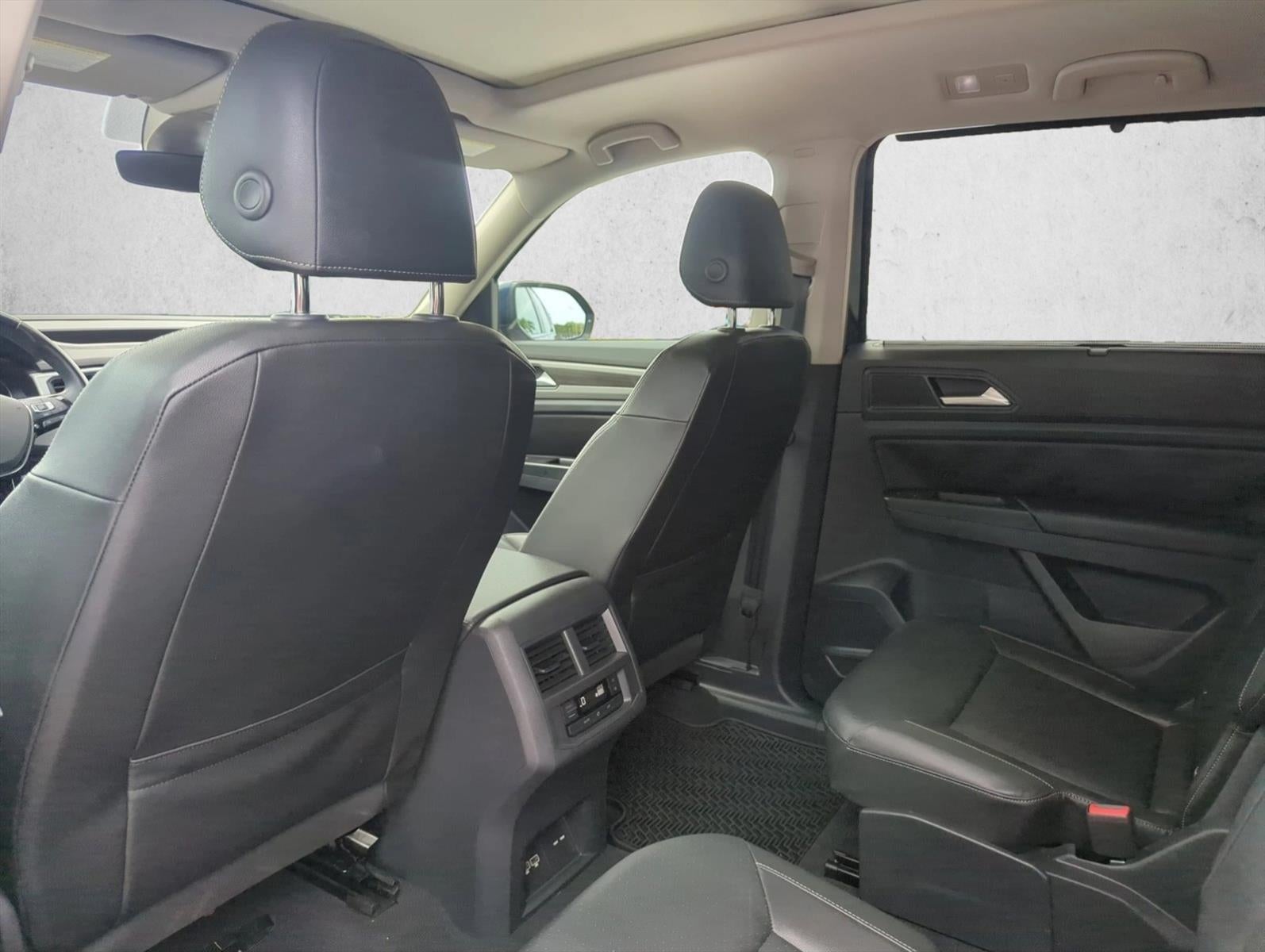 2020 Volkswagen Atlas 2.0T SE w/Technology FWD
