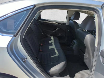 2018 Volkswagen Passat 2.0T SEL Premium Auto