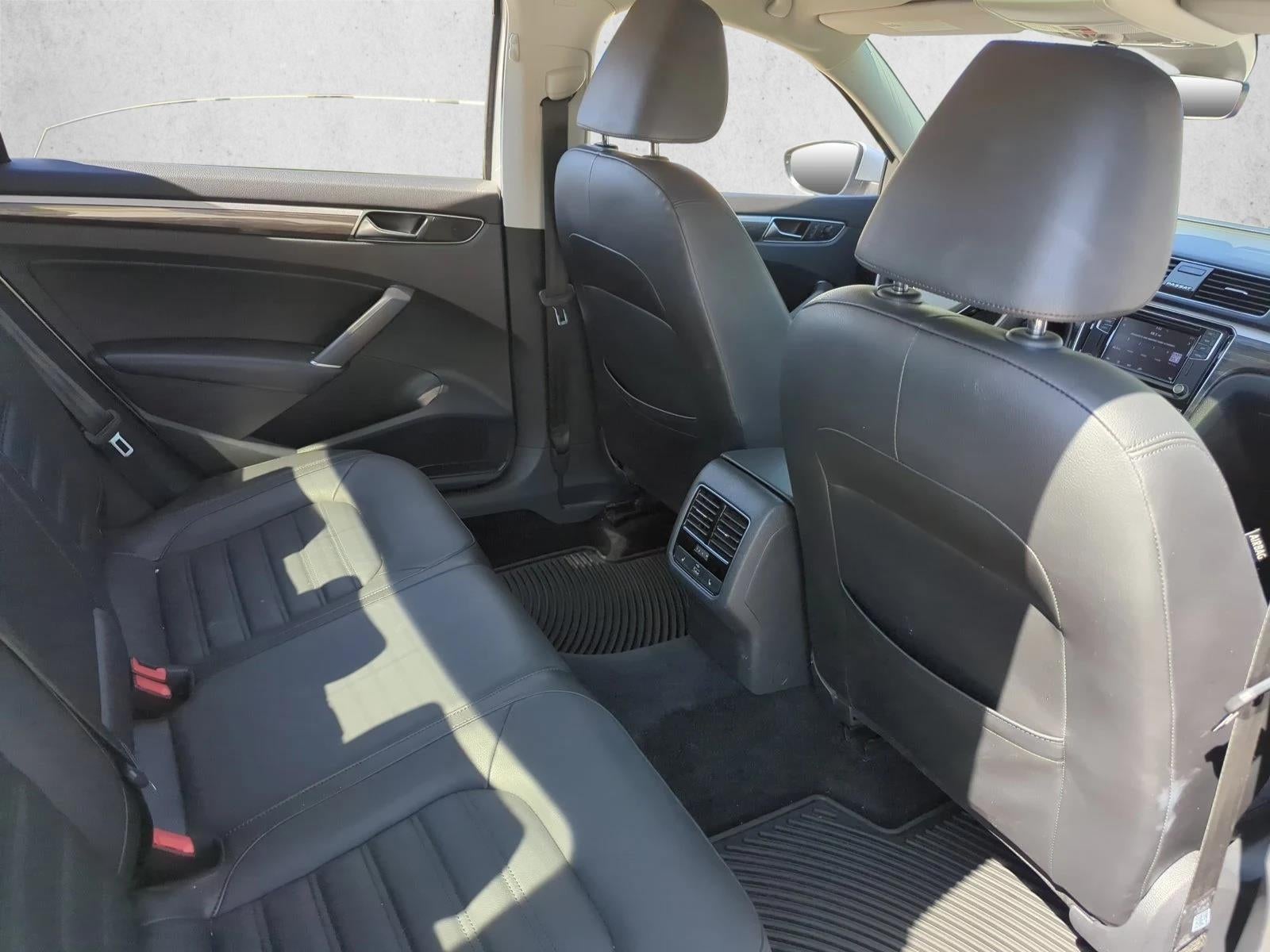 2018 Volkswagen Passat 2.0T SEL Premium Auto