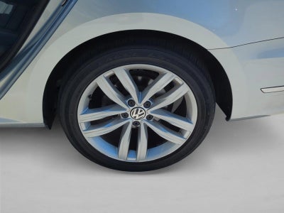 2018 Volkswagen Passat 2.0T SEL Premium Auto
