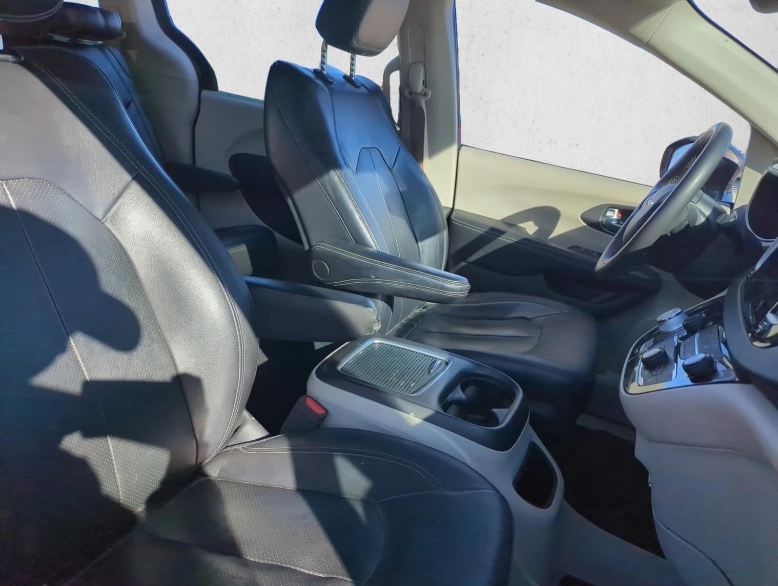2022 Chrysler Pacifica Touring L FWD
