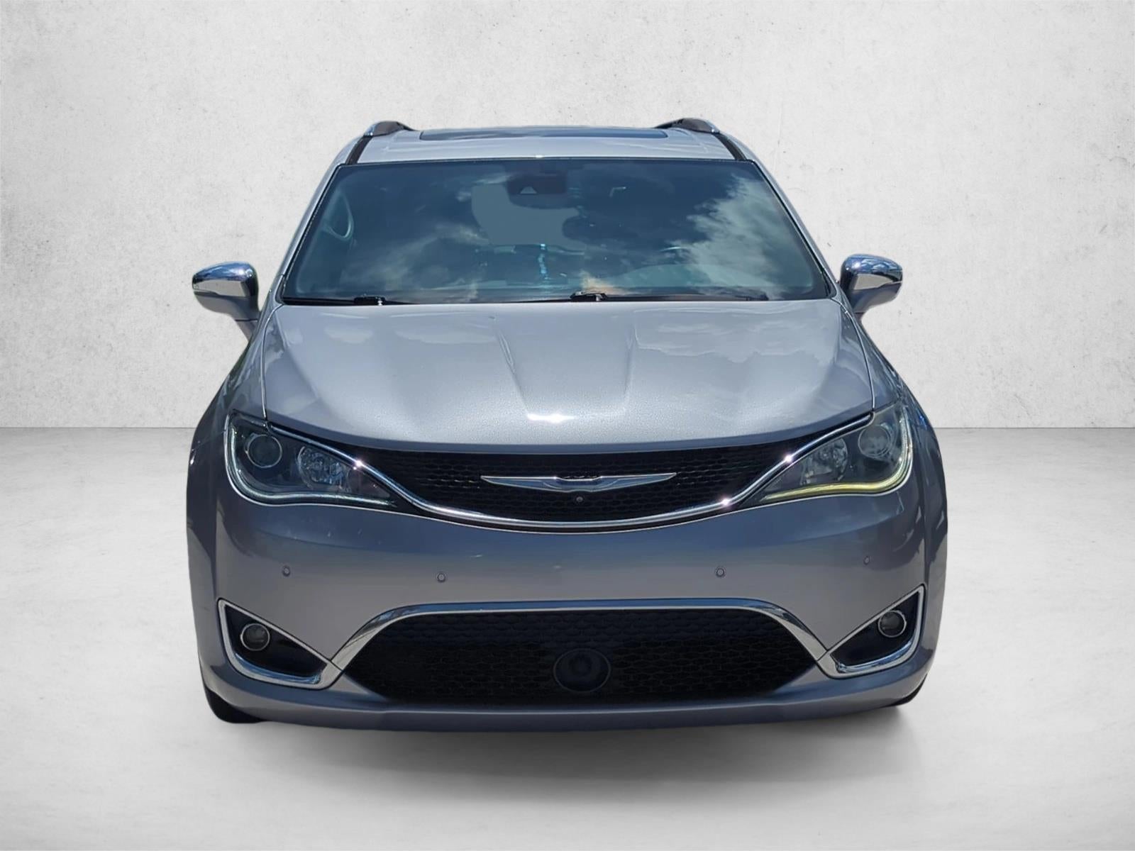 2017 Chrysler Pacifica Limited FWD