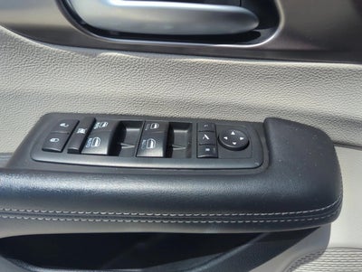 2017 Chrysler Pacifica Limited FWD