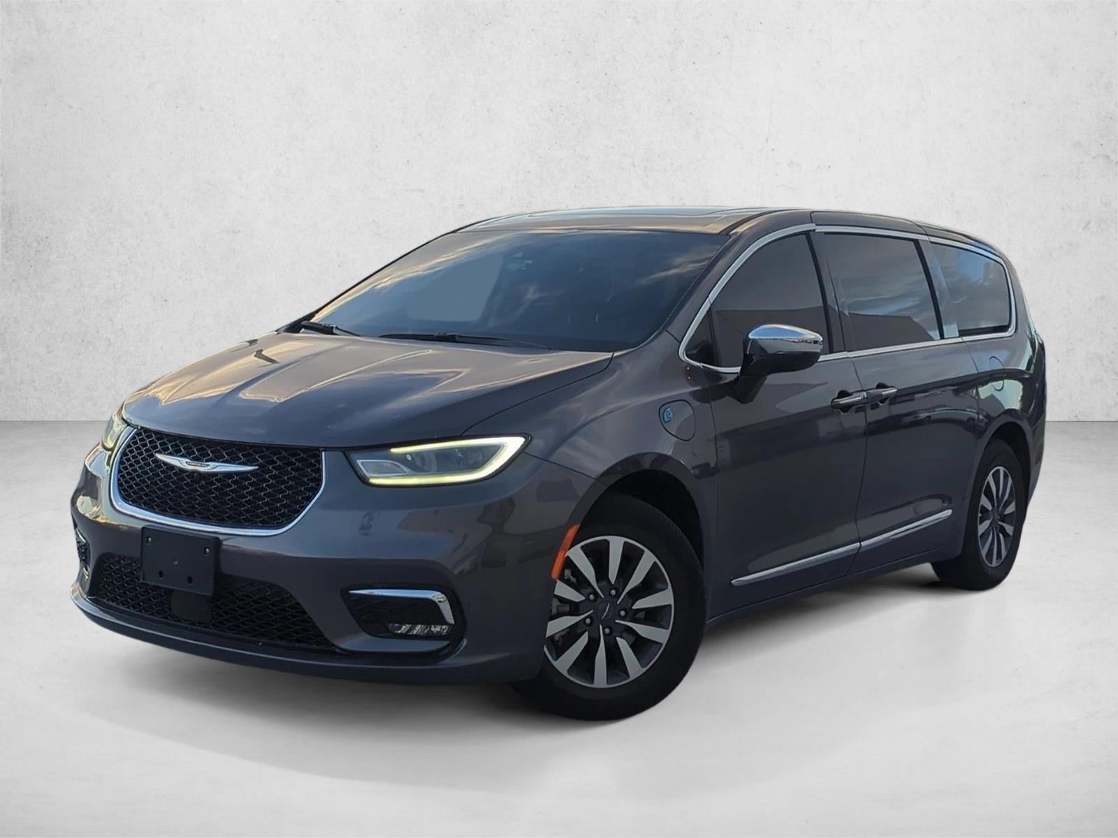 2023 Chrysler Pacifica Hybrid Limited FWD