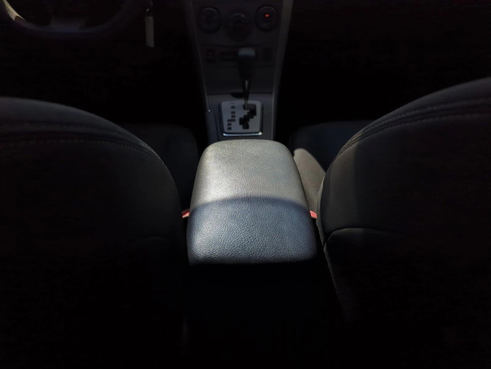 2013 Toyota Corolla 4dr Sdn Auto S (Natl)