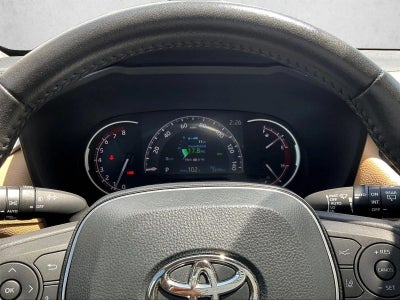 2025 Toyota RAV4 XLE Premium AWD (Natl)