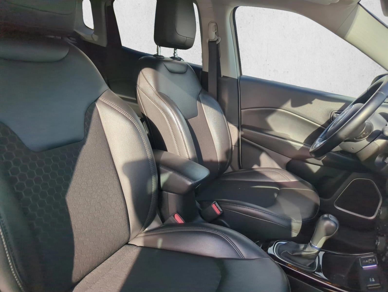 2020 Jeep Compass Altitude FWD