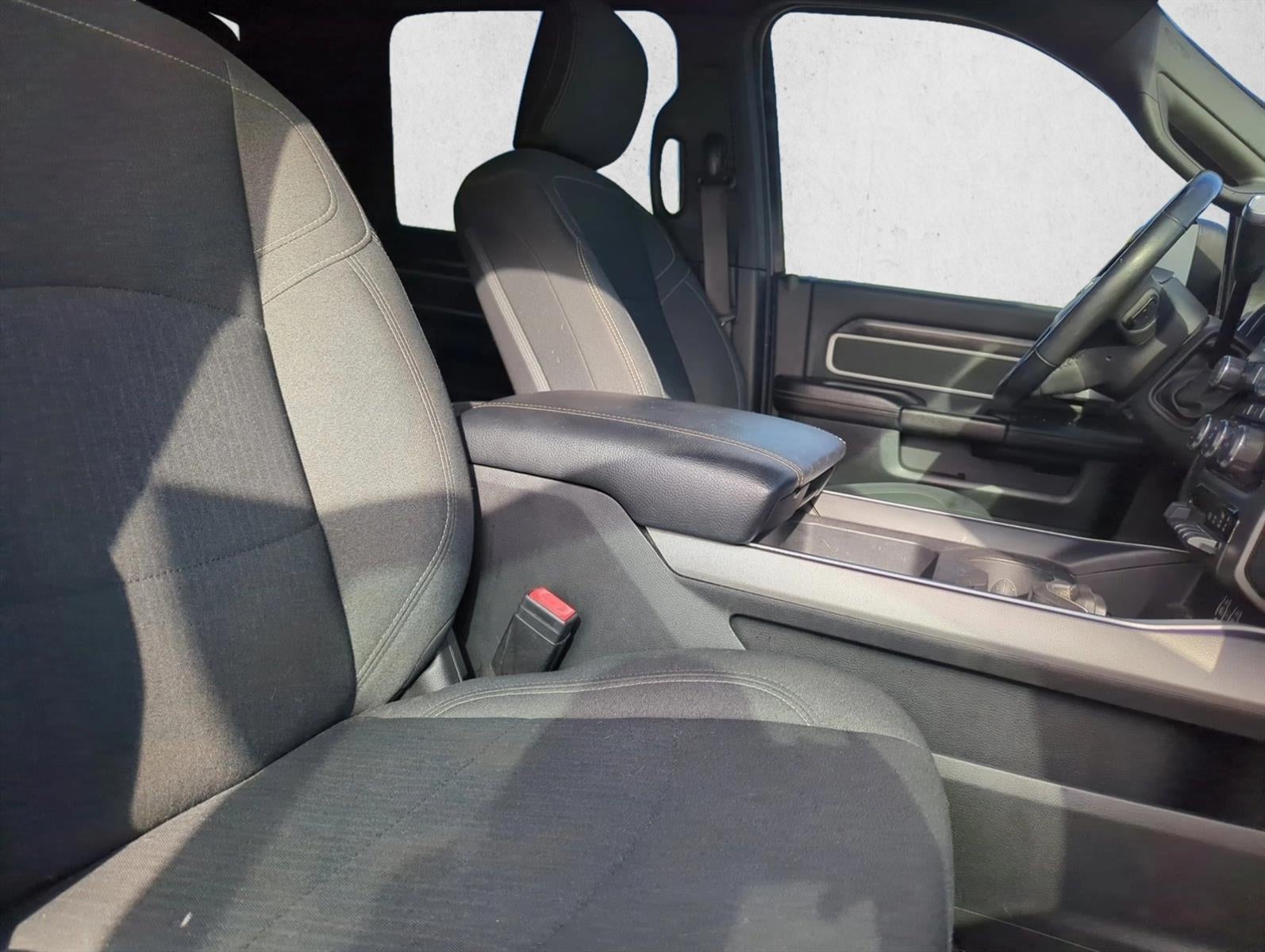 2020 RAM 3500 Big Horn 4x4 Crew Cab 8' Box