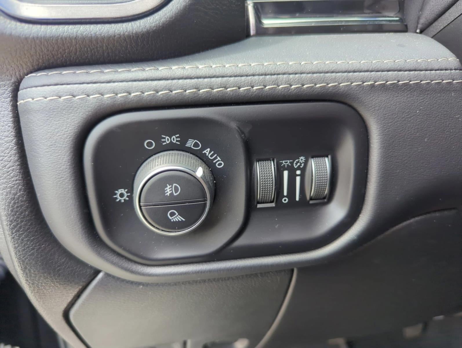 2024 RAM 3500 Limited 4x4 Mega Cab 6'4" Box