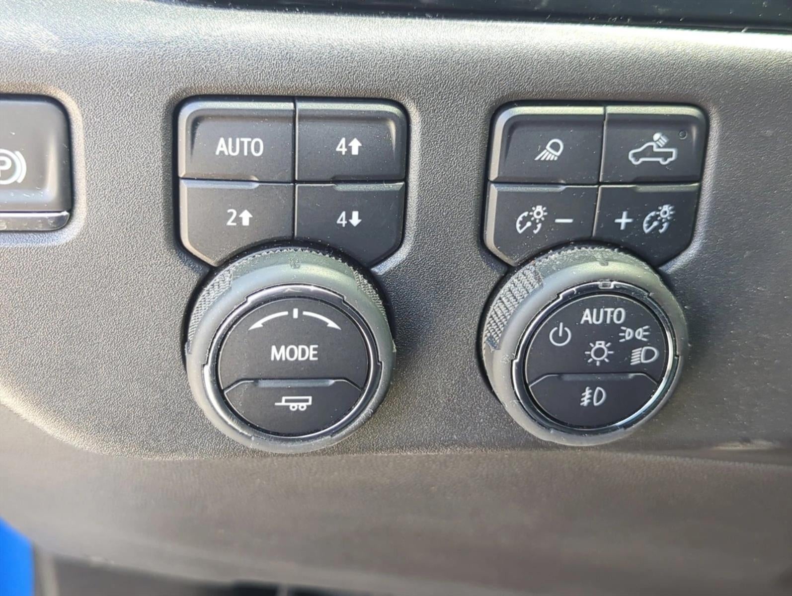 2025 Chevrolet Silverado 1500 Crew Cab Short Box 4-Wheel Drive ZR2