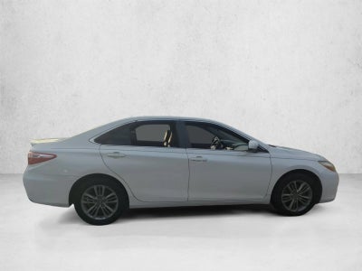 2017 Toyota Camry SE Auto (SE)