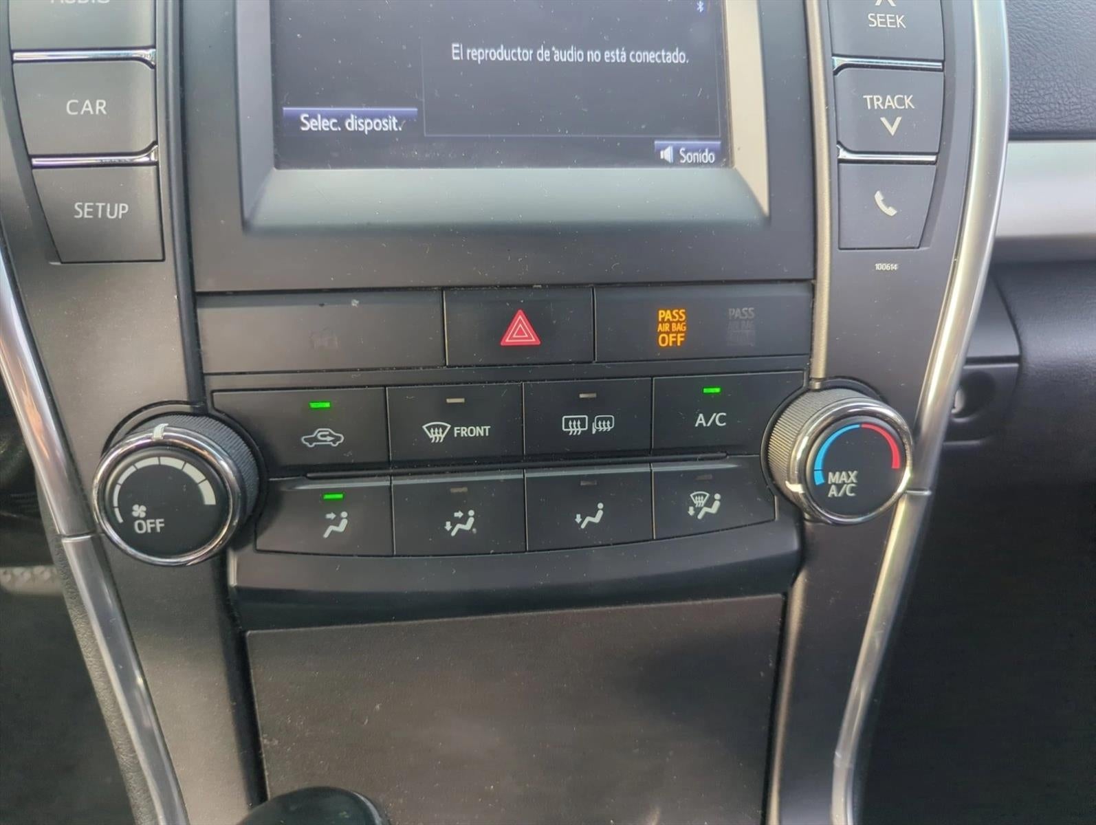 2017 Toyota Camry SE Auto (SE)