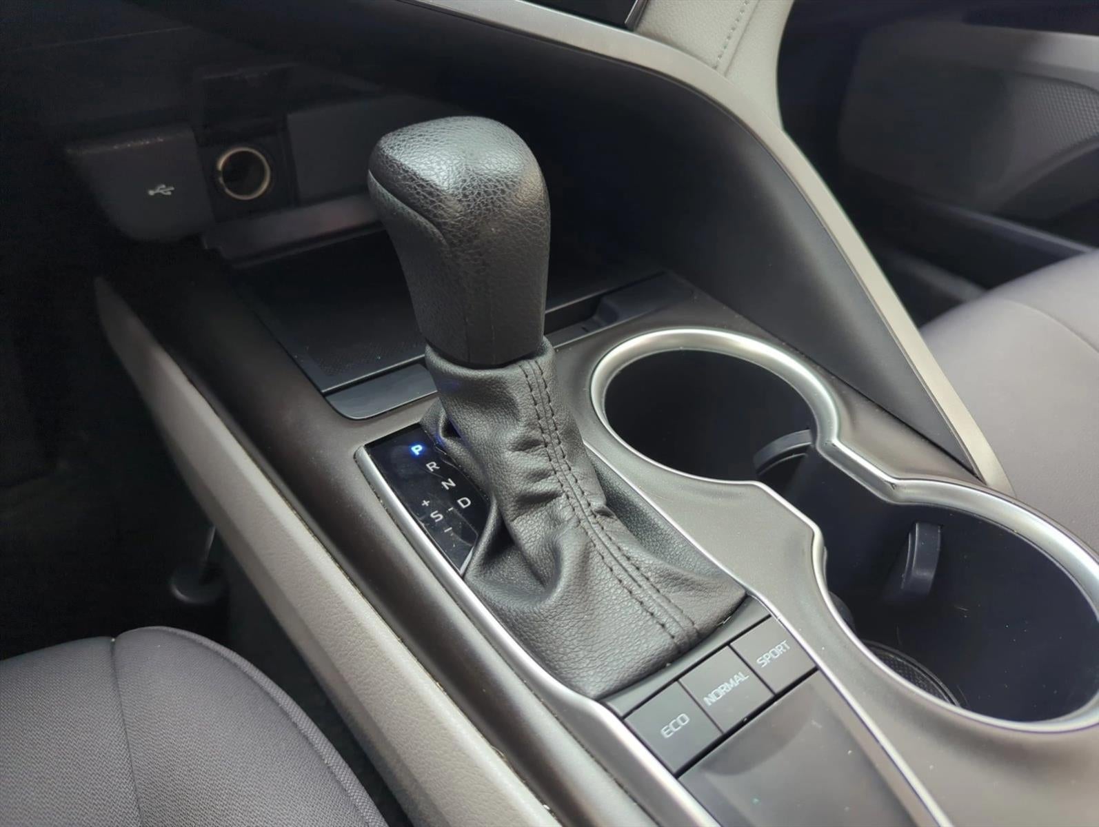 2023 Toyota Camry LE Auto (SE)