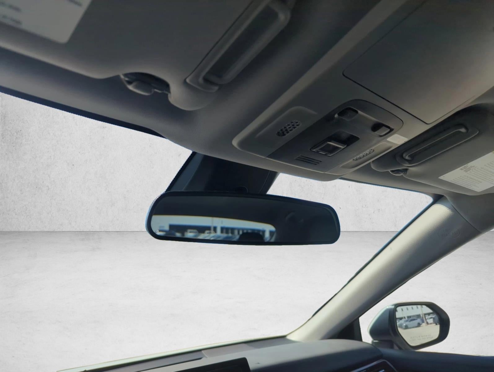 2024 Toyota Camry SE Auto (Natl)