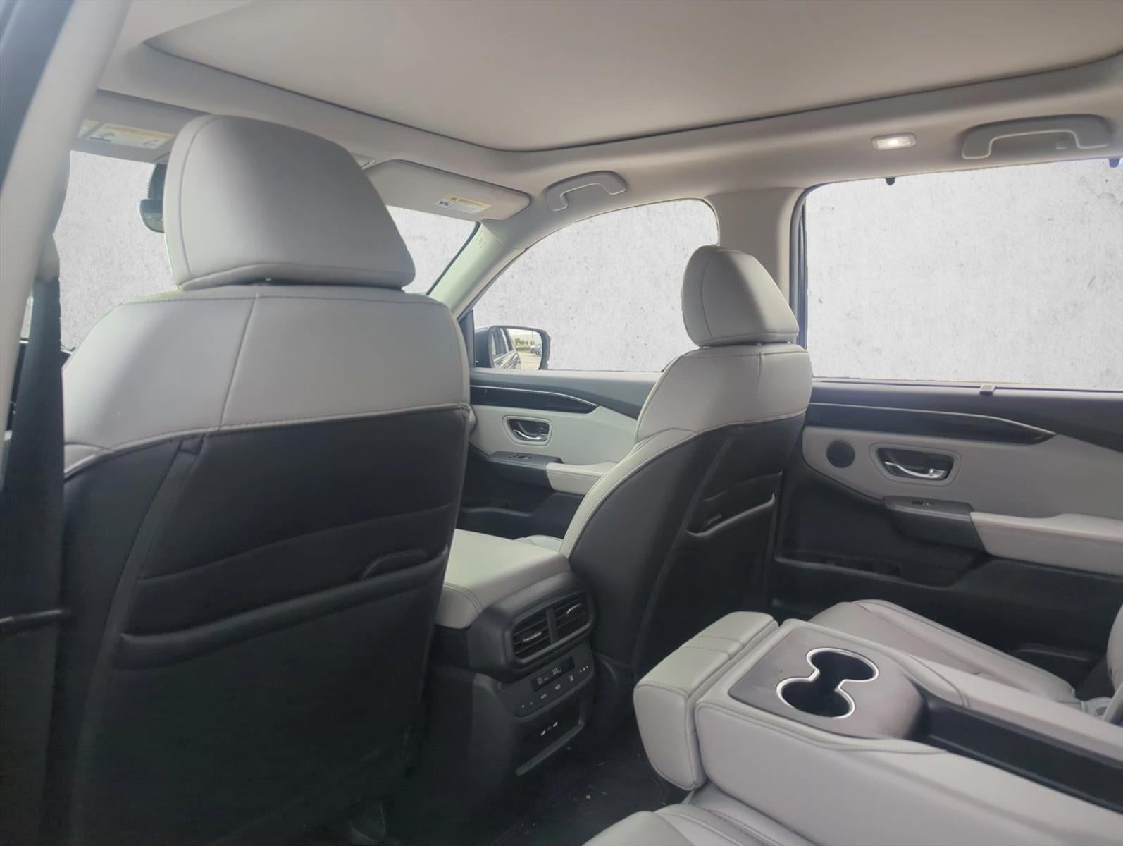 2025 Honda Pilot Touring 2WD