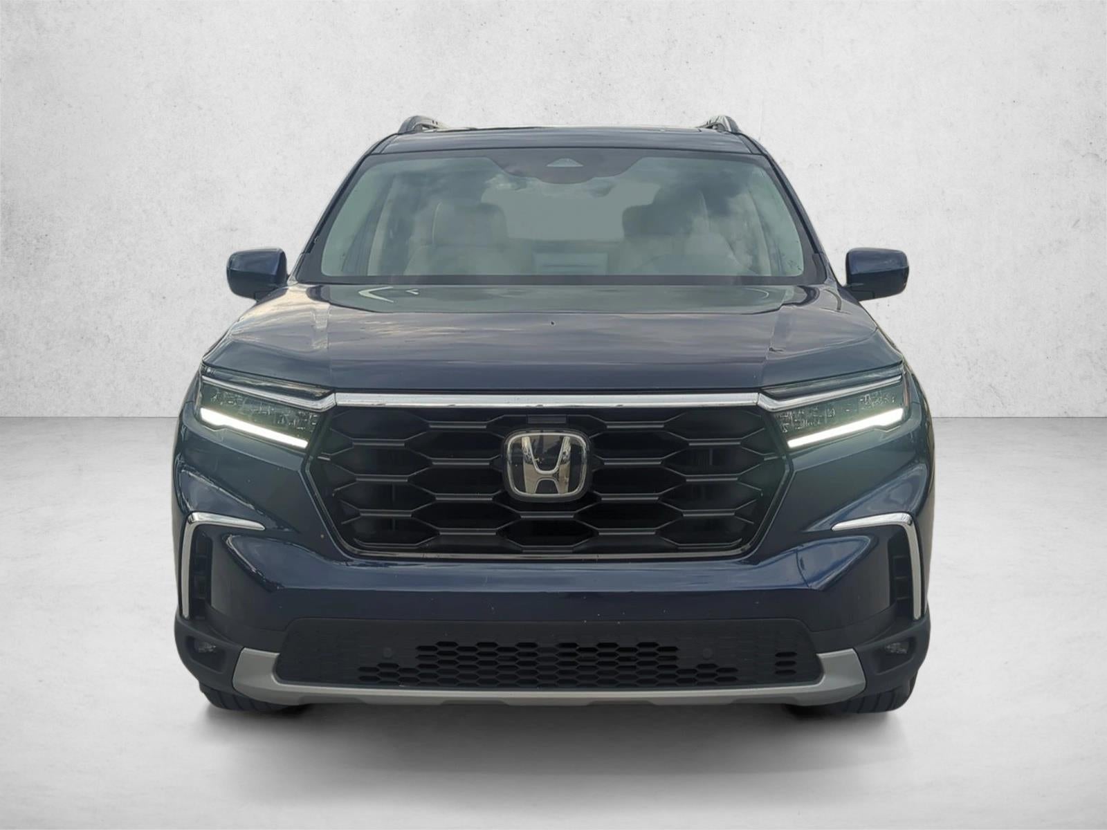 2025 Honda Pilot Touring 2WD