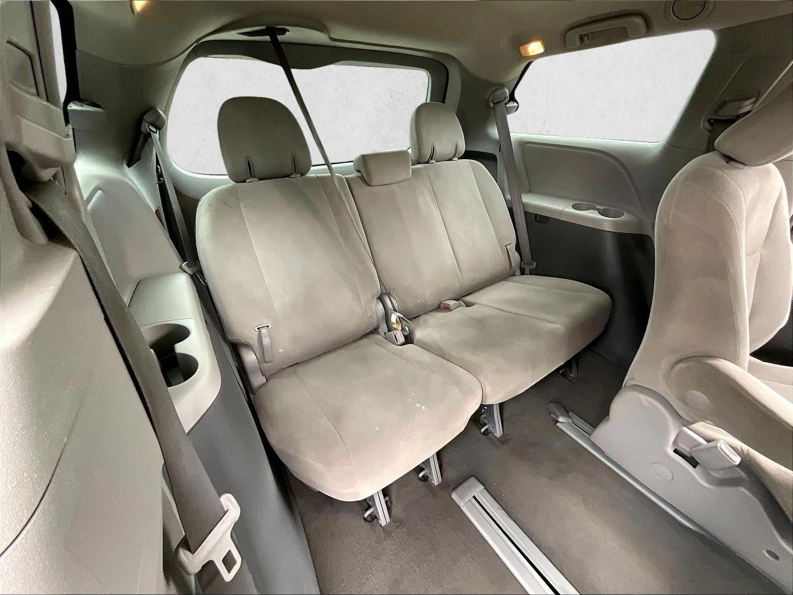 2017 Toyota Sienna L FWD 7-Passenger (Natl)