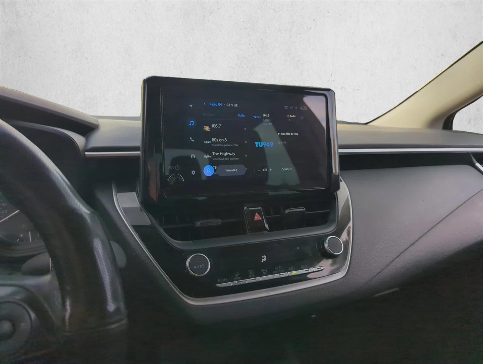 2025 Toyota Corolla LE CVT (Natl)