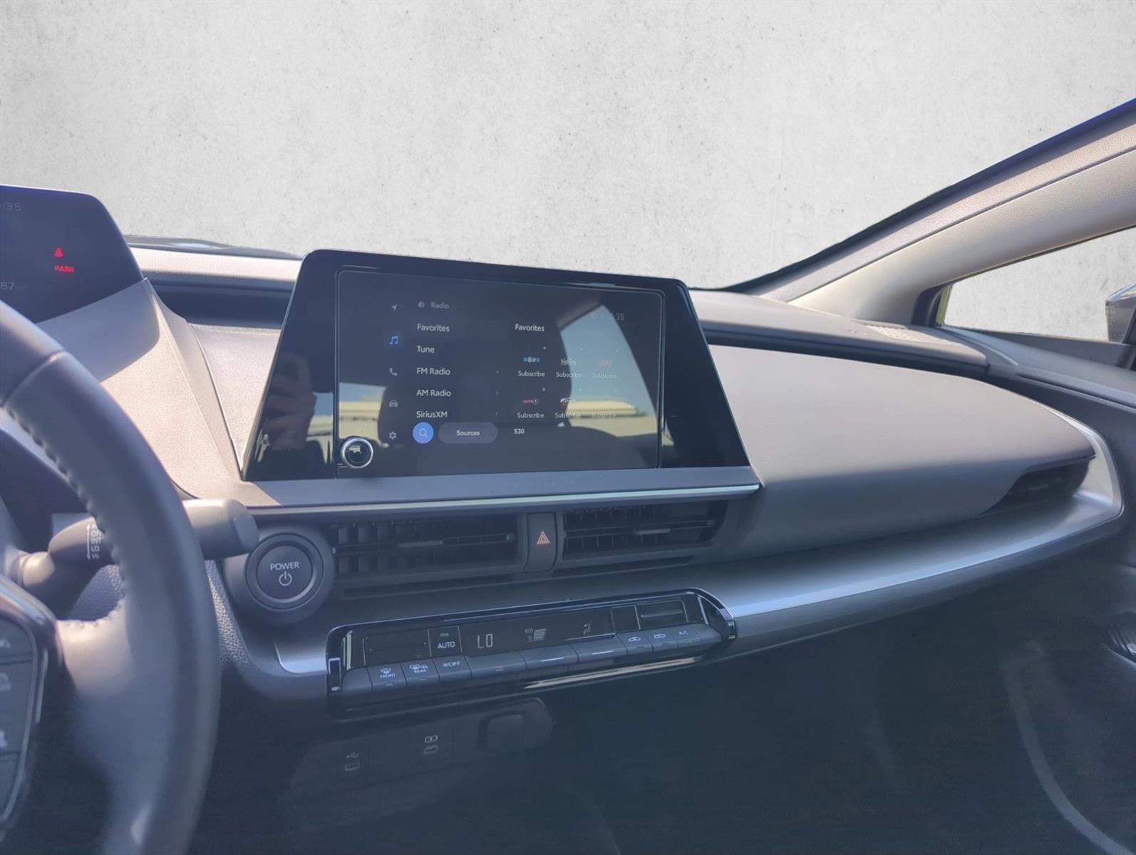 2024 Toyota Prius LE (Natl)