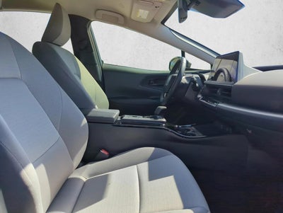 2024 Toyota Prius LE (Natl)