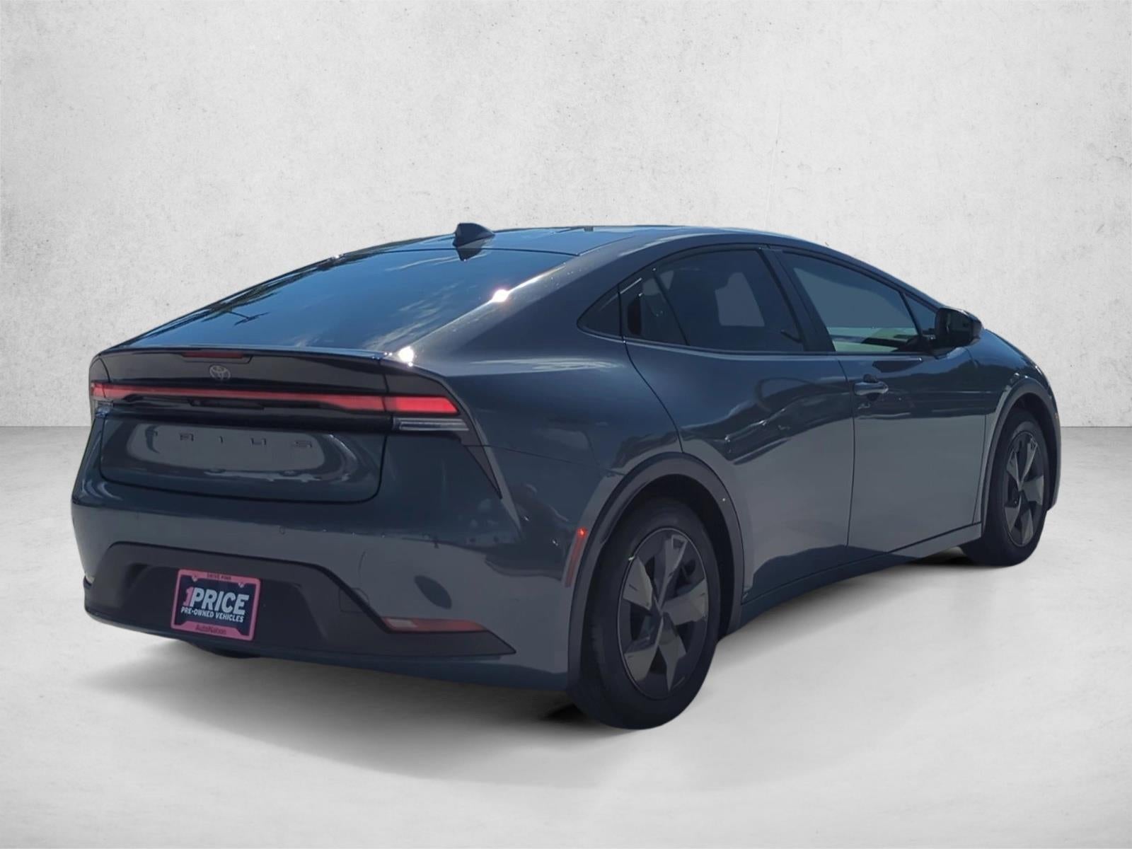 2024 Toyota Prius LE (Natl)