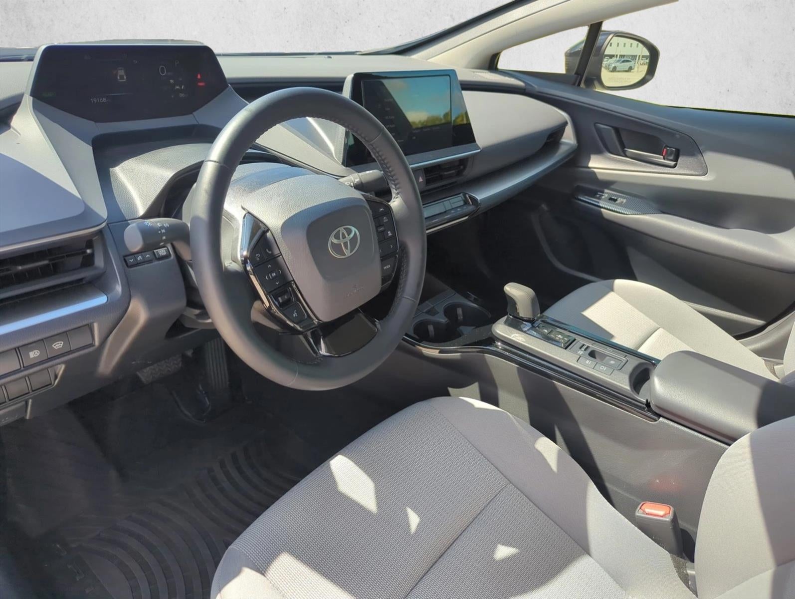 2024 Toyota Prius LE (Natl)