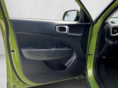 2023 Hyundai VENUE SEL IVT