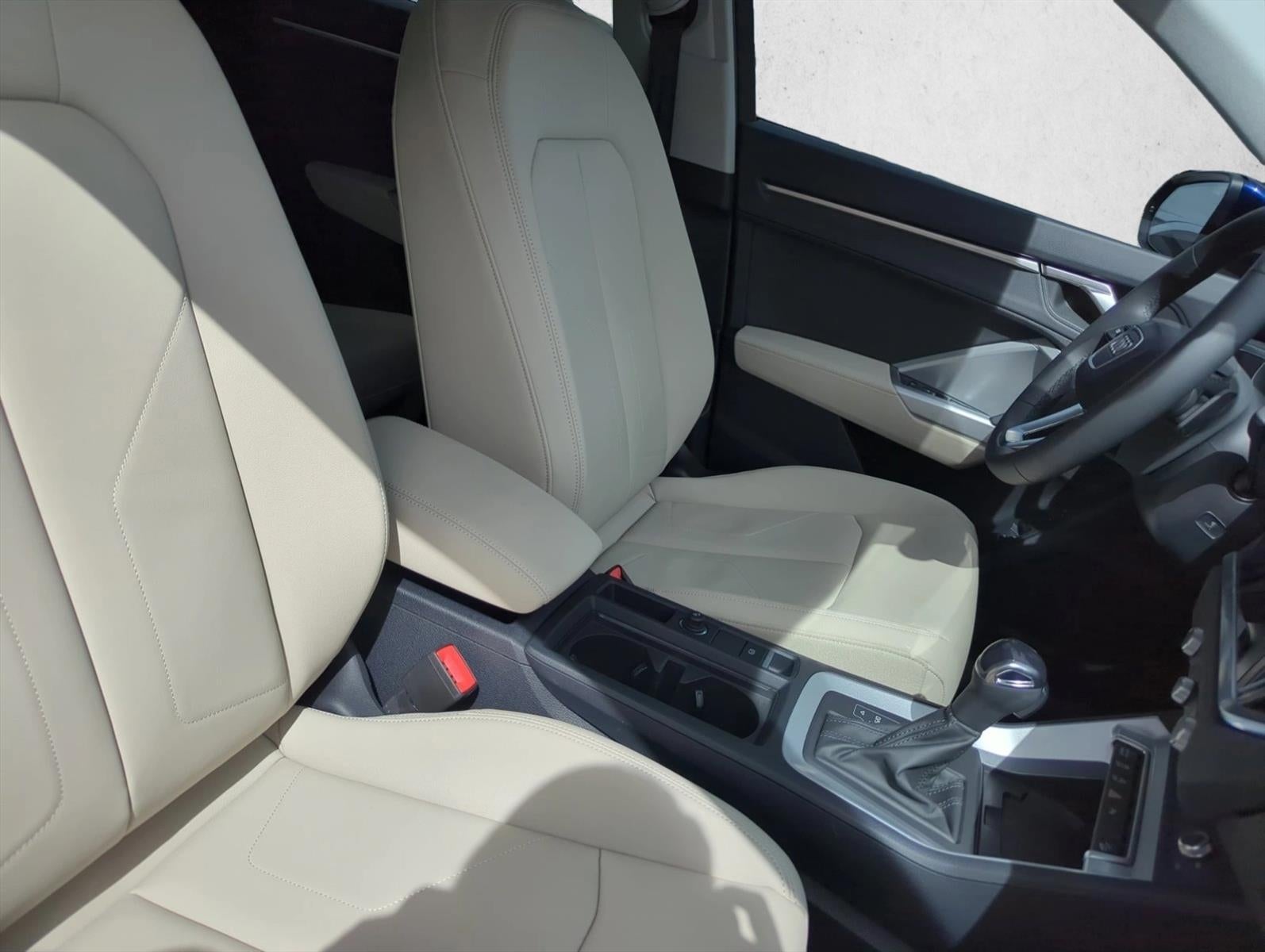 2025 Audi Q3 S line Premium 45 TFSI quattro