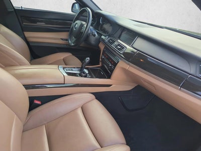 2015 BMW 750i xDrive Sedan