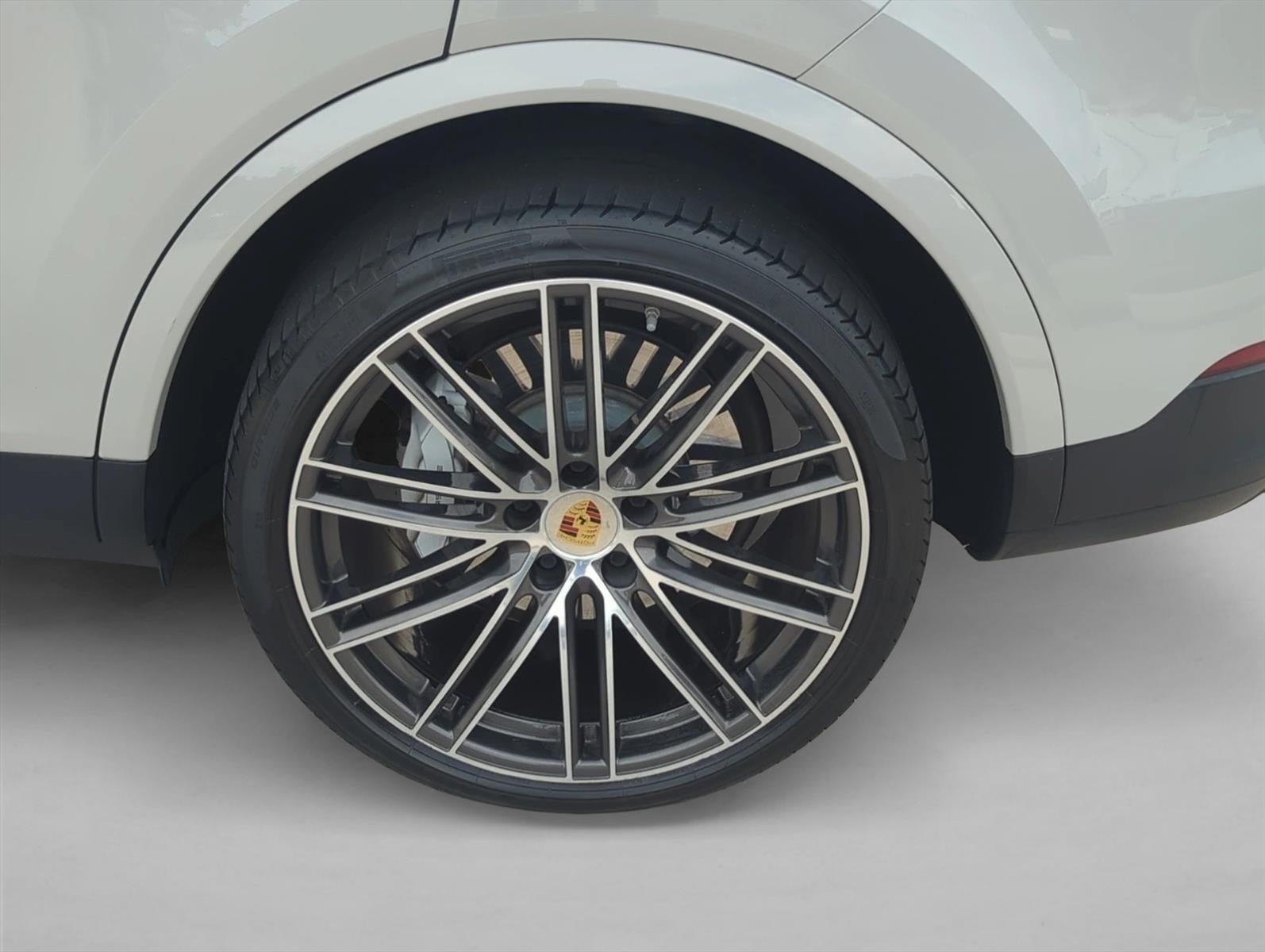 2022 Porsche Cayenne Platinum Edition Coupe AWD