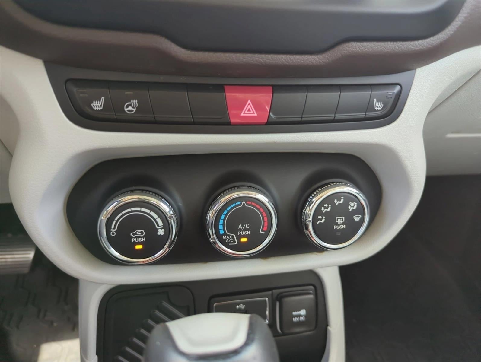 2015 Jeep Renegade FWD 4dr Latitude